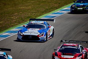 Autos Rennen, Rennstrecke, Hockenheimring, Hochgeschwindigkeitsrennen, Motorsportrennen, klarer Himmel, spannendes Rennen, Rennautos, mercedes-amg, Lesto, Motorsport -Veranstaltung