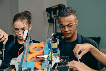 inženýrů, Robotický projekt, týmová práce, technologie, Vnitřní nastavení, mladí inženýři, se zaměřením, spolupráce, Inženýrské nástroje, Vývoj projektu, praktická práce