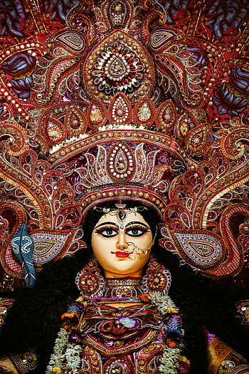 jumalattaret, durga -idoli, Kauniisti koristeltu, vilkas festivaali, Kolkata, Intia, perinteinen taide, kulttuurijuhla, uskonnollinen kuvake, koristeellinen koristelu, hindu jumalatar