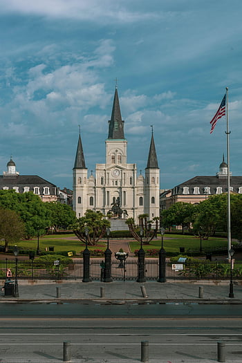St louis katedrála, louisiana, jackson náměstí, New Orleans, Historická katedrála, jasné modré nebe, americká vlajka, církevní architektura, francouzské čtvrti, venkovní scénu, náboženské budovy