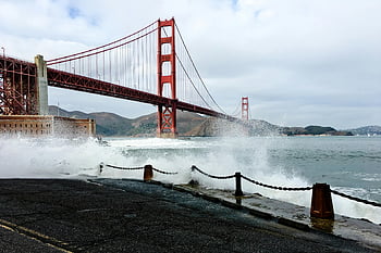 Golden Gate Bridge, San Francisco, fotografia architettonica, onde drammatiche, ponte iconico, bellezza architettonica, Fotografia di San Francisco, fotografia del ponte, onde costiere, punti di riferimento della città, Paesaggio drammatico