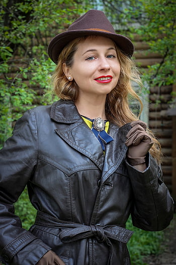 žena, 40s, retro, vinobraní, Dějiny, Móda 40. let, prastarý styl, čepice, Kožený kabát, francouzština, dřevěný dům