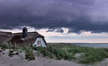 dune House, house, thatched Roof, sand Dunes, sand, beach, coast, sea, storm, thunderclouds, threatening