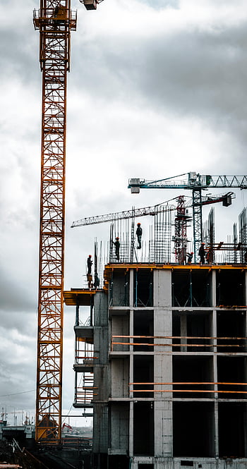 Baustelle, Wolkenkratzer, Kräne, Arbeitskräfte, Gebäude im Bau, vertikale Ansicht, Bauarbeiter, Baukräne, Baugewerbe, städtische Entwicklung