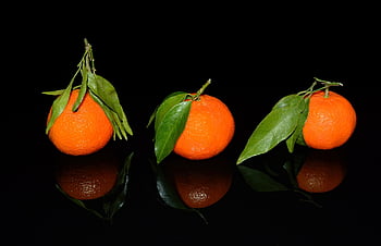ovoce, citrusové plody, zdravý, vitamín C, mandarinky, klementinky, pomeranče, černé pozadí, odraz