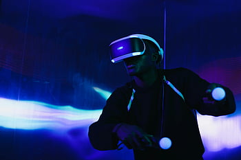 バーチャルリアリティ、 VRヘッドセット、 モーションコントローラー、 バーチャルリアリティゲーム、 没入型の経験、 ゲーム技術、 未来的なゲーム、 インタラクティブなゲーム、 バーチャルリアリティユーザー、 VR技術、 バーチャルリアリティエンターテイメント