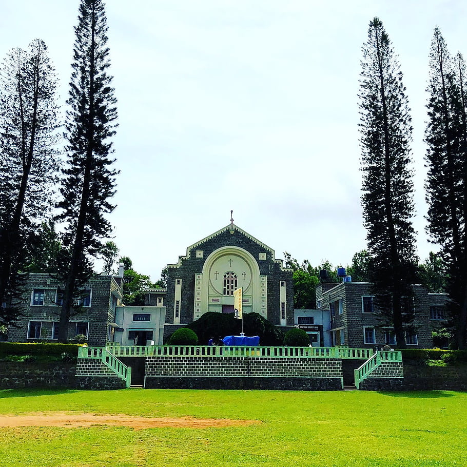 Church Retreat Church, yercaud, tamilnadu, Shevroy Hills, velké jezero, jelen park, Botanická zahrada, Dámské sedadlo, Gent's Seat, iphone x, Church Yercaud