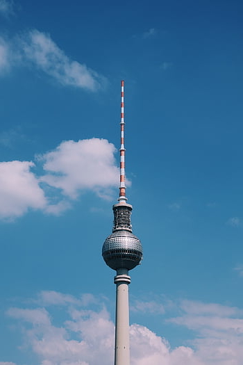 tv toren, toren, mijlpaal, gebouw, hemel, wolken, natuur, architectuur, hoofdstad, stad, Duitsland