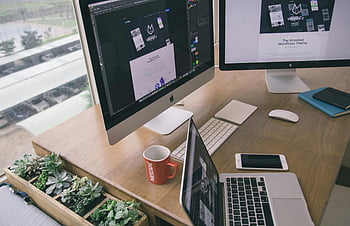 nescafe kupası, imac, Ofis masası, apple bilgisayarlar, Modern çalışma ortamı, yeşillik, şık kurulum, çalışma alanı, masa düzeni, bilgisayar masası, kapalı bitkiler