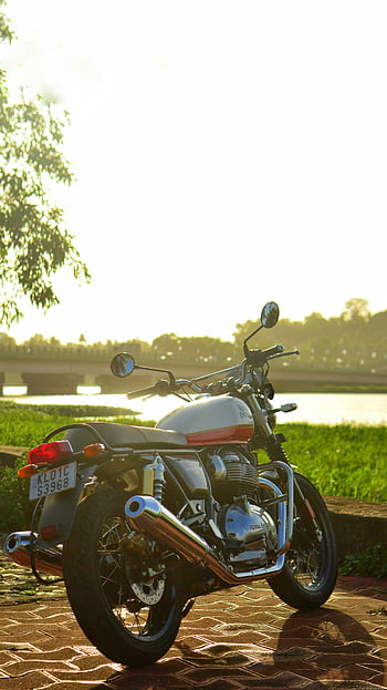 Royal Enfield Interceptor 650, motocicleta estacionada, thiruvananthapuram, Índia, por do sol, exterior, bicicleta clássica, vista panorâmica, de duas rodas, viagem, aventura