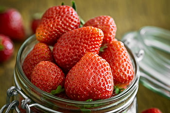 strawberry, glass jar, Fido jar, fresh strawberries, juicy texture, vibrant color, bright strawberries, displayed strawberries, strawberry jar, fruit display, food photography