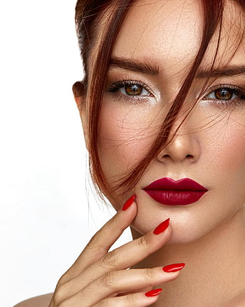 krásná žena, červená rtěnka, živé červené rty, červené nehty, detailní portrét, krása, elegance, makeup, móda, ženské krásy, kosmetika