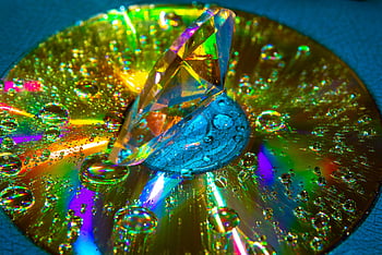 diamant, hranol, CD, barvy duhy, kapky vody, světelný displej, barvitý, disk, živý, odraz, makro fotografie
