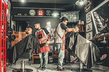 barbiere, taglio di capelli degli uomini, Ambiente vibrante del barbiere, Busting Barbershop, tagli di capelli, ambiente barbiere, due uomini, ottenere tagli di capelli, stile di capelli, Barbershop interno