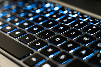 Keyboard Laptop Latar, Pencahayaan LED Biru, Konsep Teknologi, tampilan terperinci, papan ketik komputer, keyboard hitam dan putih, tombol keyboard, keyboard laptop, lampu latar biru, perangkat teknologi, teknologi papan ketik