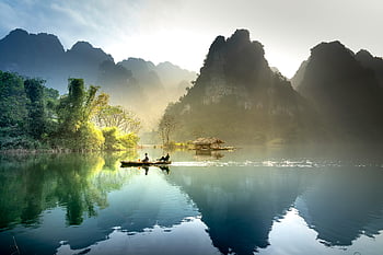 Fiume Vietnam, tuyen quang, fiume scenico, scena pacifica, barca sul fiume, Montagne mozzafiato, paesaggio naturale, Natura vietnamita, acque calme, riflessione di montagna, impostazione tranquilla