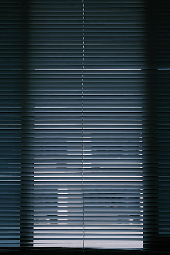 žaluzie, zavřené žaluzie, svislý výstřel, vnitřní výstřel, náladová atmosféra, filtrování světla, okna, vnitřní žaluzie, Horizontální žaluzie, stínu okna, osvětlení místnosti