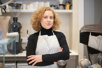 kvinde i forklæde, arbejder, kaffebar, selvsikker barista, Moderne café, kaffe udstyr, barista, moderne kaffebar, Hvid forklæde, kaffemaskine, Kaffeindustri