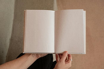 prázdné stránky, otevřený zápisník, ruce hospodářství, Koncepční projekty, návrhové projekty, dostatek prostoru pro kopie, Prázdný notebook, žena hospodářství kniha, prázdná kniha, otevřená kniha, kopie prostor