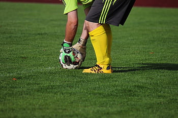 kapus, futball, labda, kesztyű, futballpálya, labdarúgó mérkőzés, játék, labdarúgó, mező, futballista, ajtó férje