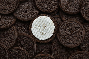 biscotti oreo, crema superiore, crema di cioccolato, biscotti impilati, panna mancante, Biscotti deliziosi, Crema Oreo, pila di biscotti, biscotti al cioccolato, biscotto alla crema, Pila di Oreo