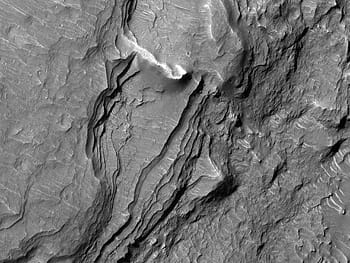 Mars, Orson Welles krateri, Ganj Chasma, araziyi çökertme, Shalbatana Vallis, tortul katmanlar, çok katlı, arizona üniversitesi, jeoloji, peyzaj, nasa