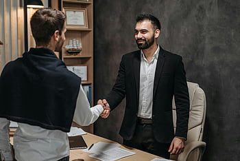 advocaat, cliënt, kantoor, zakenlieden, handen schudden, modern kantoor, zakendeal, professionele vergadering, formele kledij, kantooromgeving, Handdrukovereenkomst