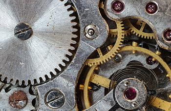 Šedá a zlatý ocelový ozubená kola, blokovací zařízení, Složitý mechanický systém, Podrobný detail, čepy, Mechanické komponenty, průmyslové stroje, přesné inženýrství, vinobraní stroje, kovové převody, složitý design