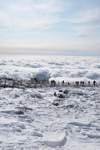 beautiful Snow Mountain Top, mt Hanlla, snow Scene