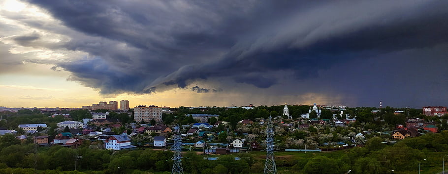 2022, město, mrak, tula, městské krajiny, bouřkové mraky, obytné oblasti, zeleň, vedení, západ slunce, architektura