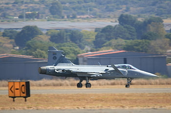jet, aviation, saab Jas 39 Gripen, south African Air Force, air Force Base, runway, fighter, taxiing