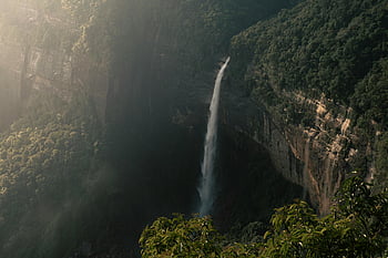Nohkalikai Falls, Indie, meghalaya, nádherný výhled, kaskádový vodopád, svěží útesy, přírodní scenérie, cíl cesty, Venkovní krása, scénické krajiny, Vodopády v Indii