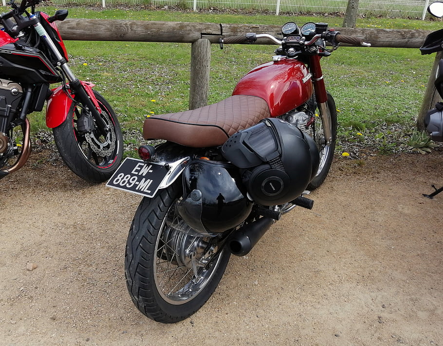 Honda, CB350, motorcycle, two wheels, engine, seat, 1973, red, vintage, outdoors, license plate
