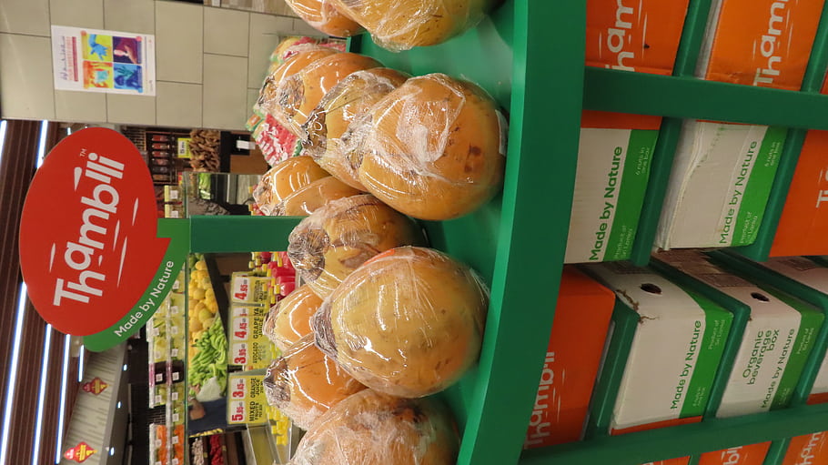 supermarket, ovoce, pomeranče, plastový obal, police, Tamblli, Dubaj, Spojené arabské emiráty, Zima 2021-2022, organický, Příroda