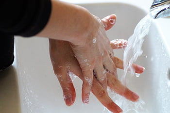 mytí rukou, umýt ruce, hygiena, síť, mýdlo, Příroda, voda, koronavirus, zdraví, prevence, ochrana