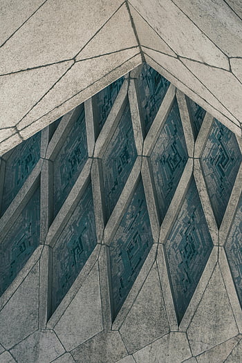 هيكل خرساني رمادي،  أنماط هندسية مجردة،  المبنى الحديث الخارجي،  طهران إيران،  التصميم المعماري،  الأشكال الهندسية،  العمارة الخرسانية،  العمارة الحضرية،  مبنى معاصر،  عرض مفصل،  التفاصيل المعمارية